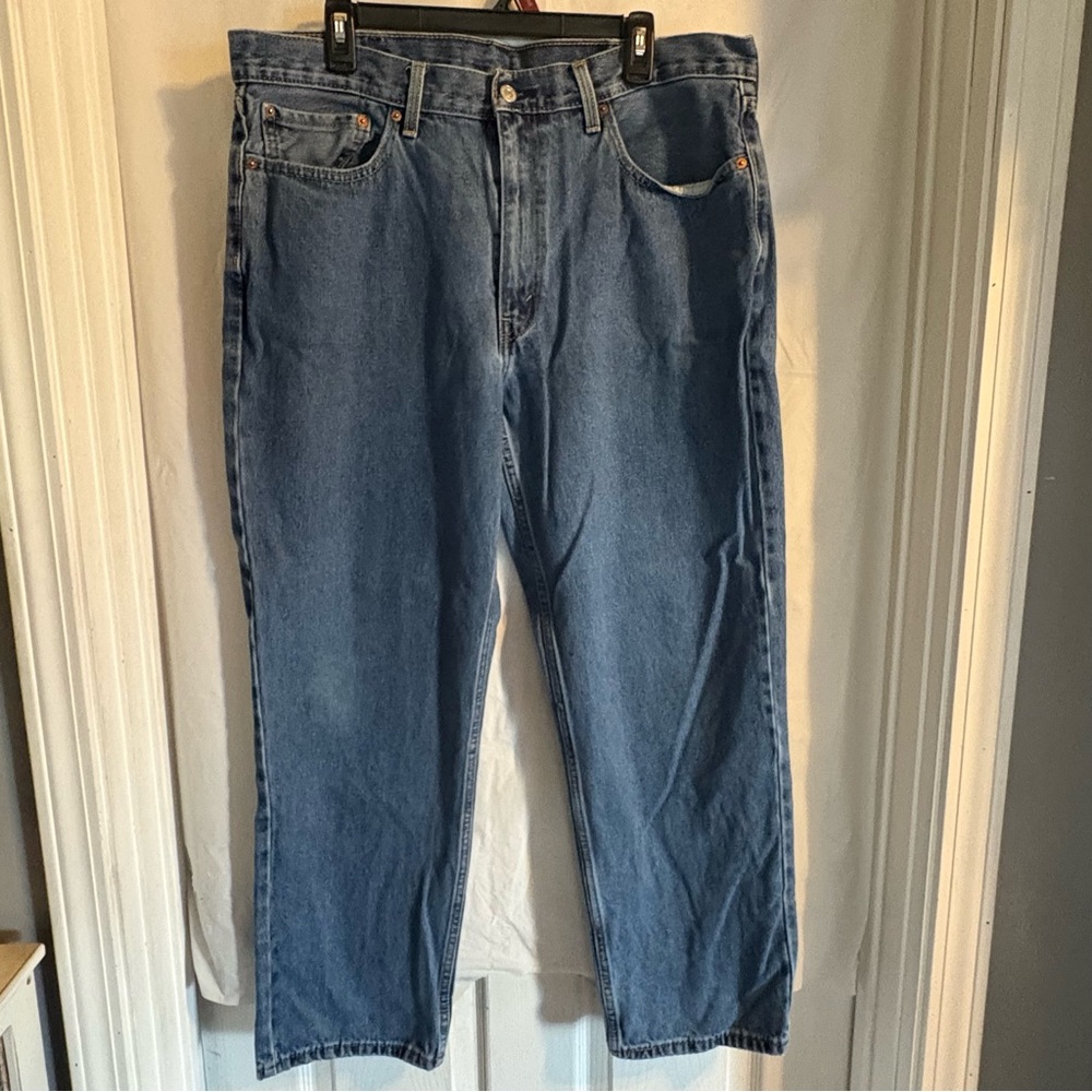 Levi’s 550 Relaxed Fit Straight Denim Medium Wash Blue Jeans Men’s Size 38x30